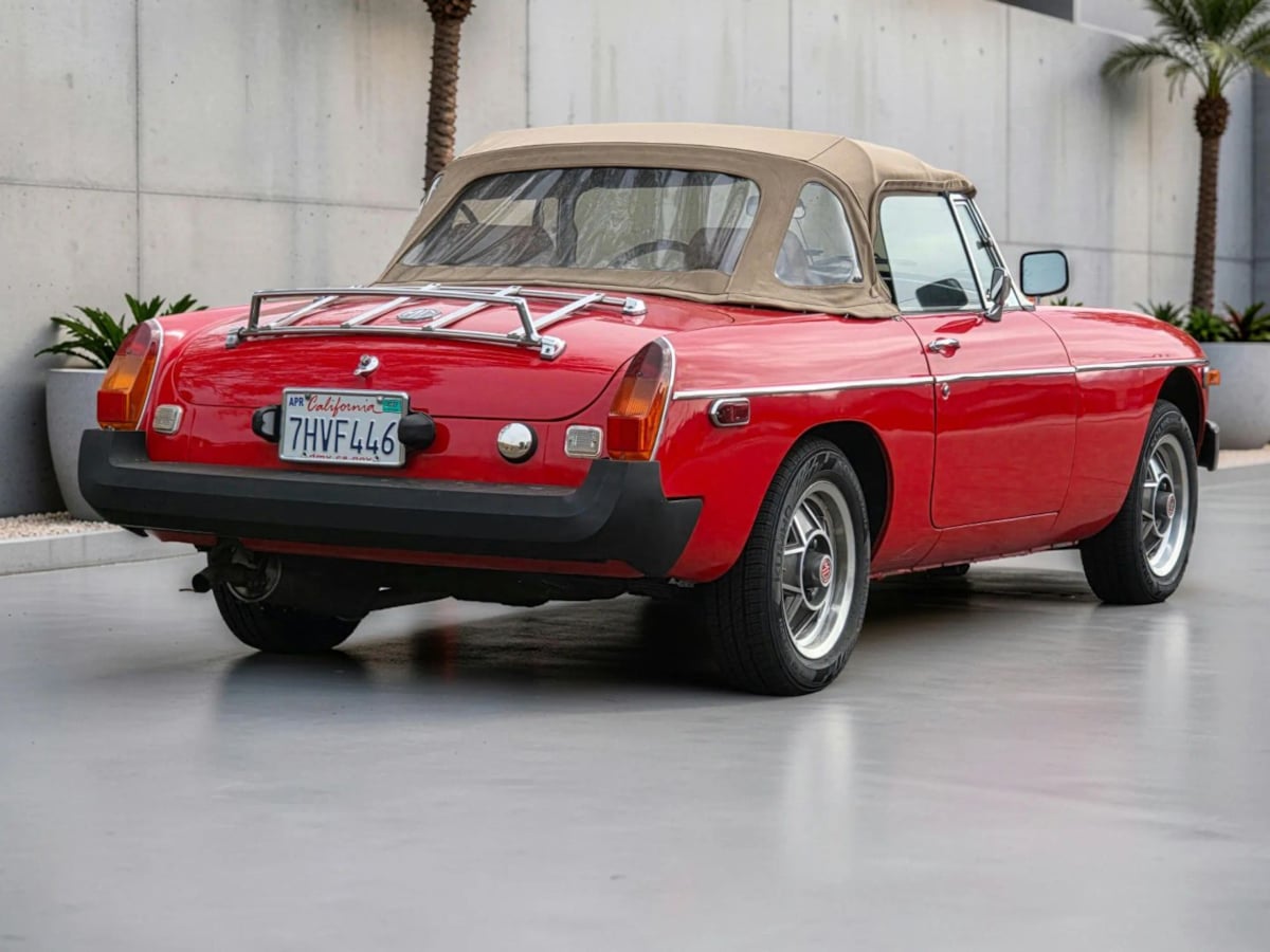Photo 9 of this MG MGB