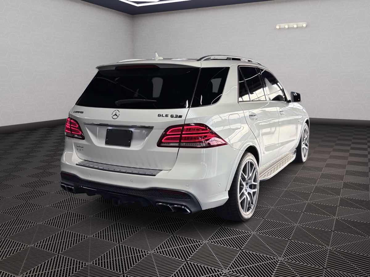 Photo 6 of this Mercedes-Benz AMG GLE 63 S