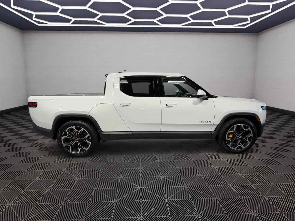 Photo 11 of this Rivian R1T