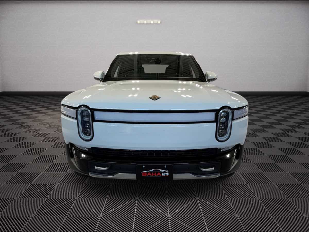 Photo 14 of this Rivian R1T