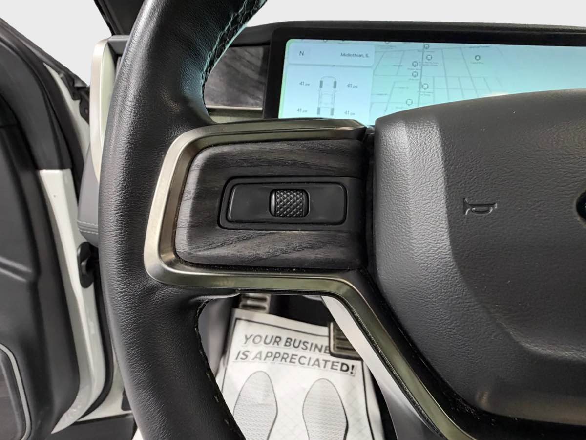 Photo 19 of this Rivian R1T