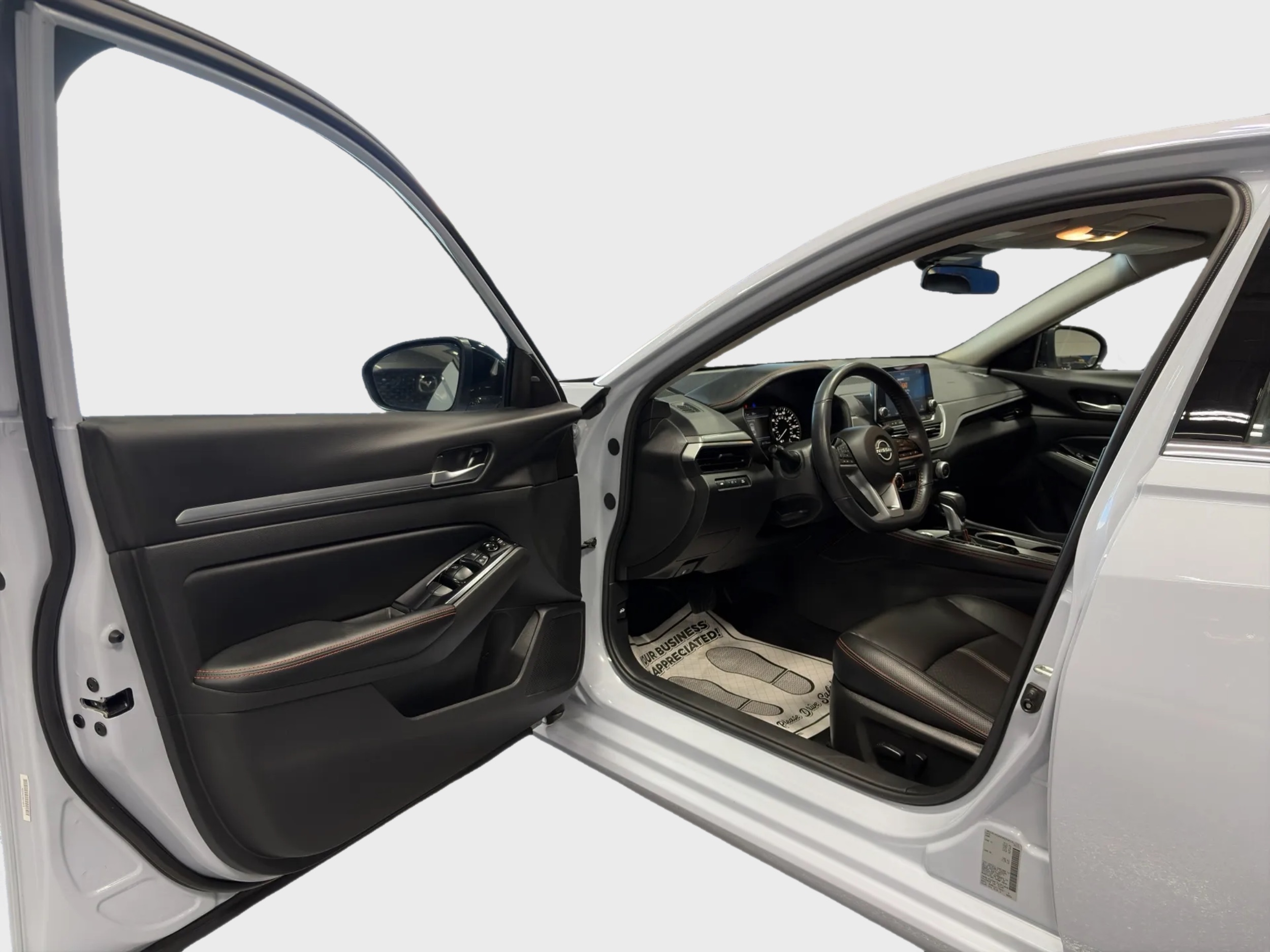 Photo 10 of this Nissan Altima