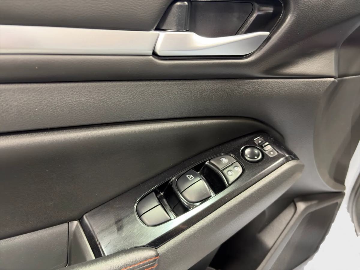 Photo 11 of this Nissan Altima