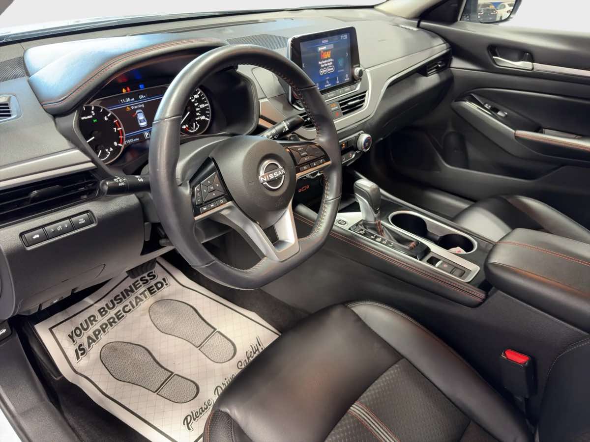 Photo 12 of this Nissan Altima