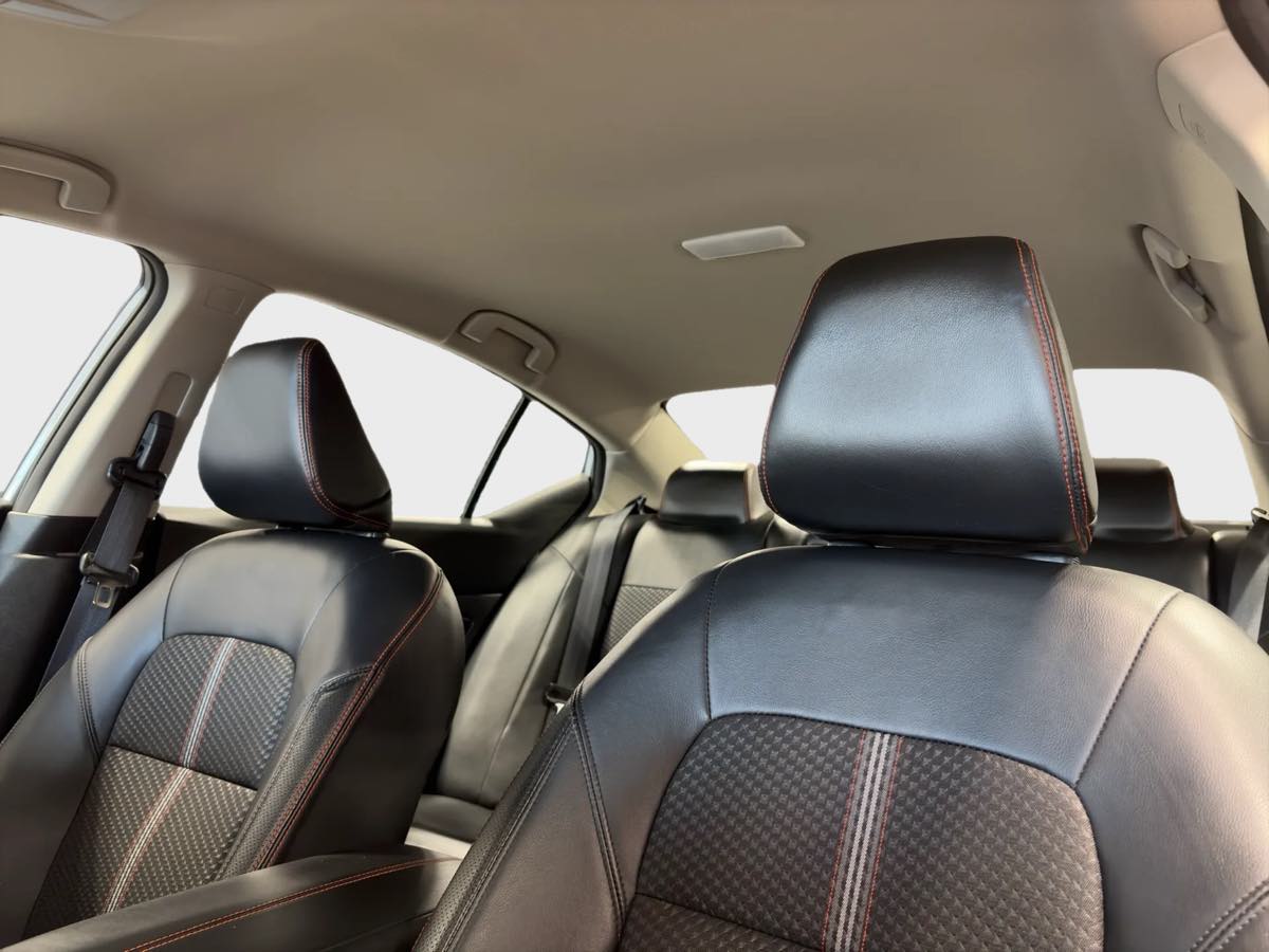 Photo 13 of this Nissan Altima