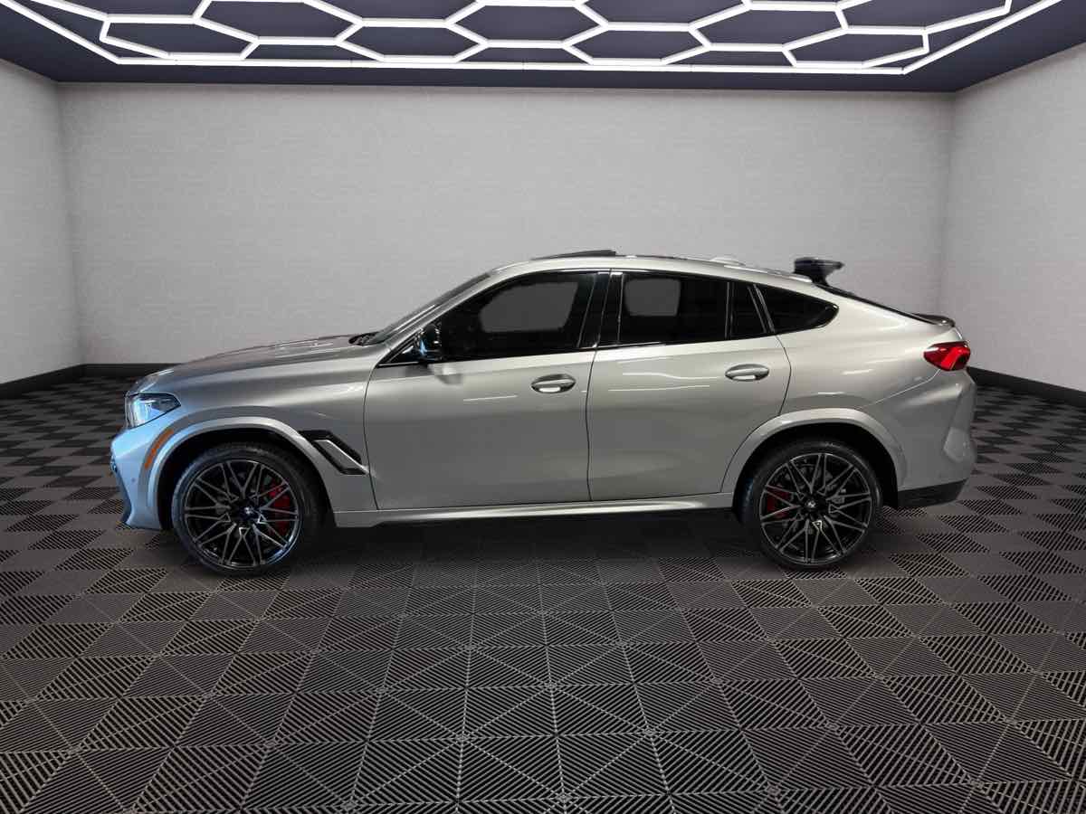 Photo 8 of this BMW X6 M