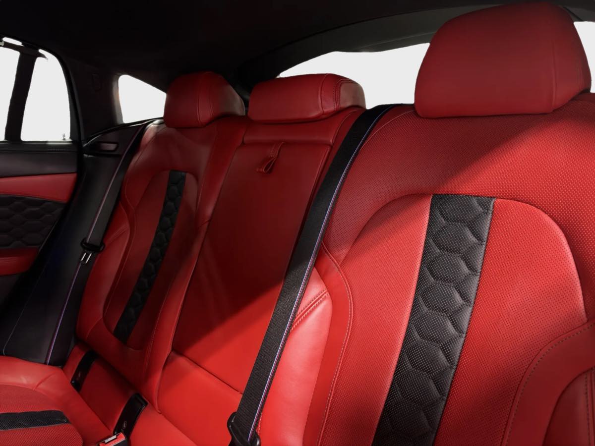 Photo 27 of this BMW X6 M