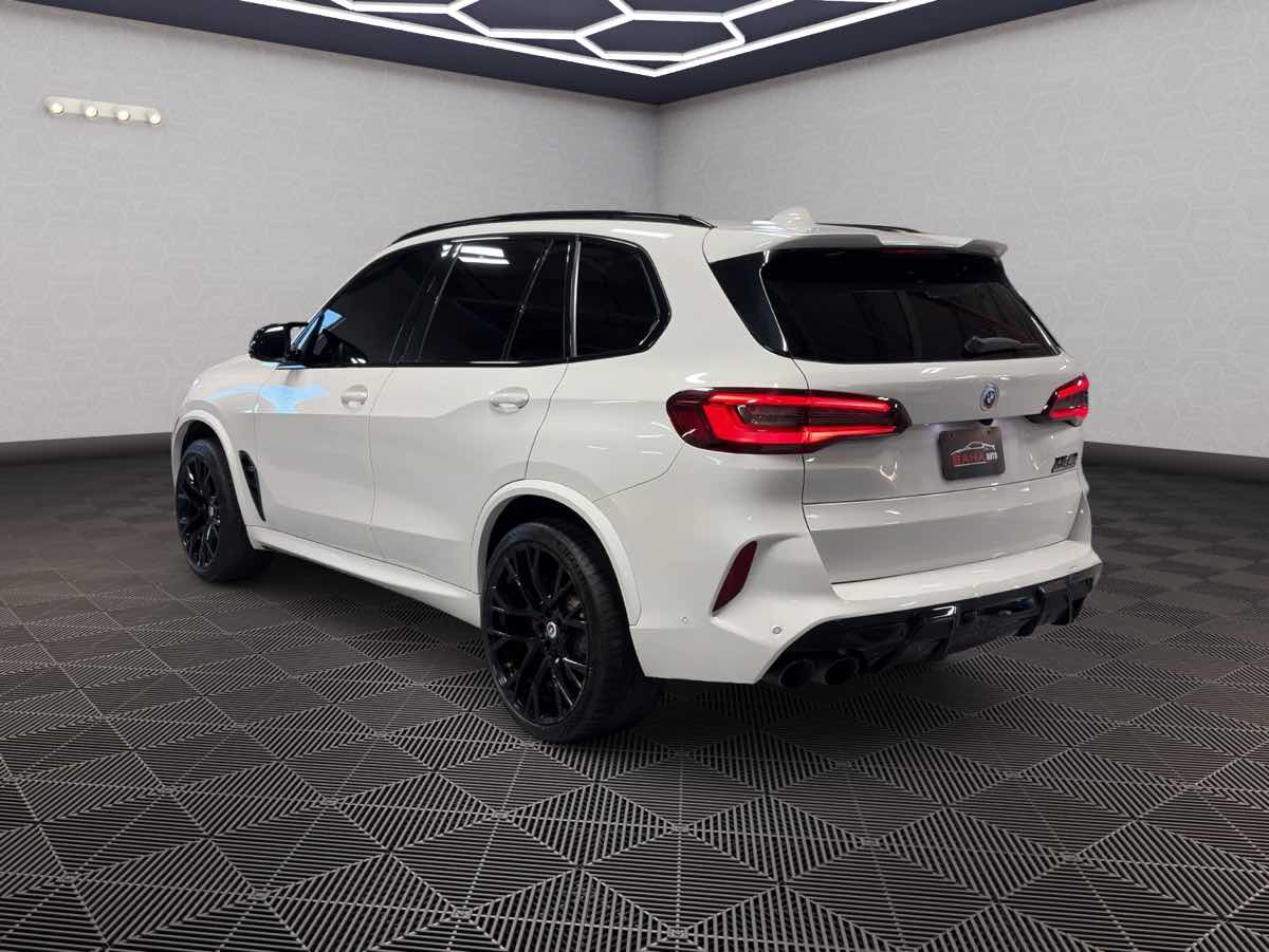 Photo 7 of this BMW X5 M