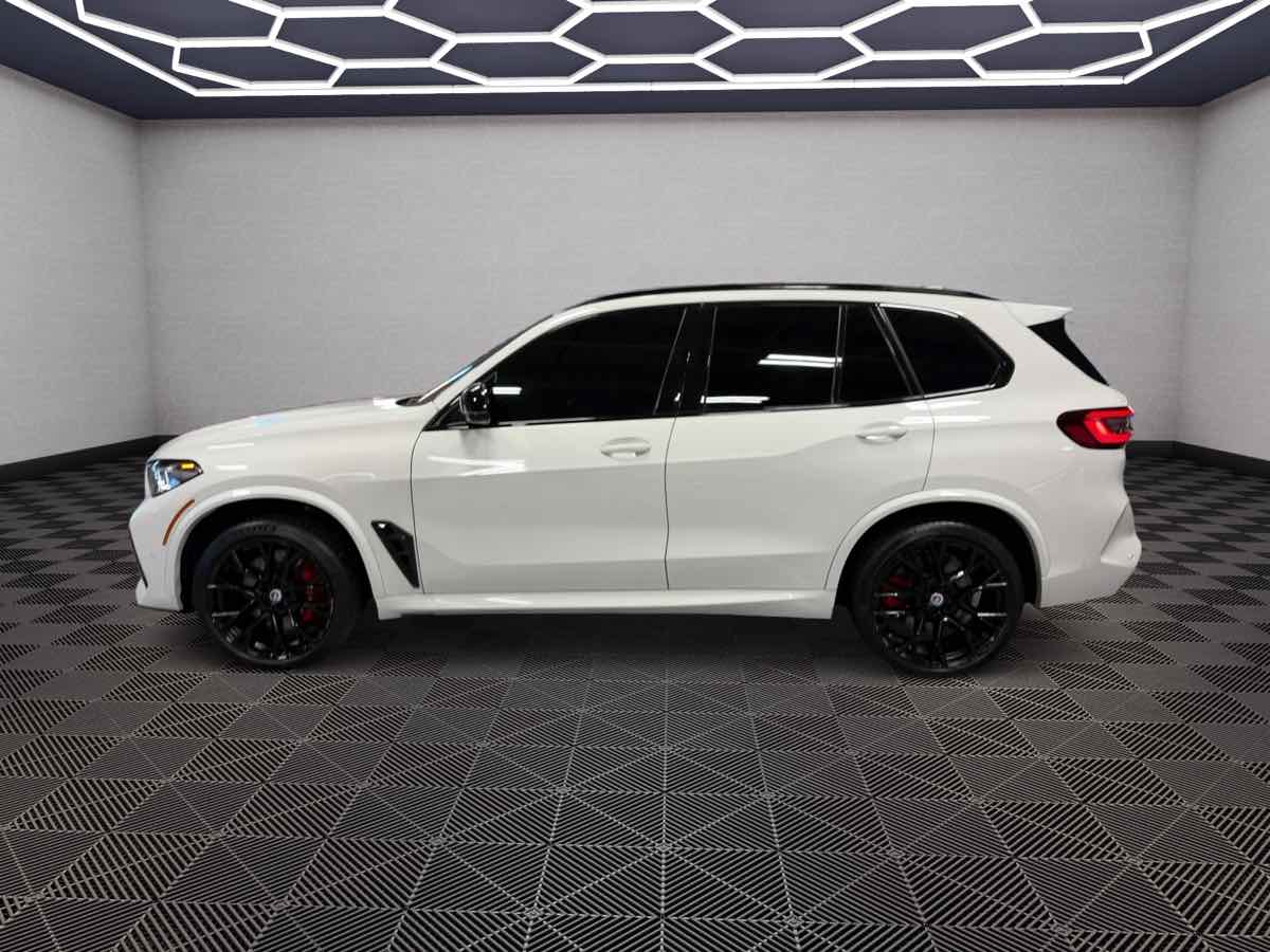 Photo 8 of this BMW X5 M