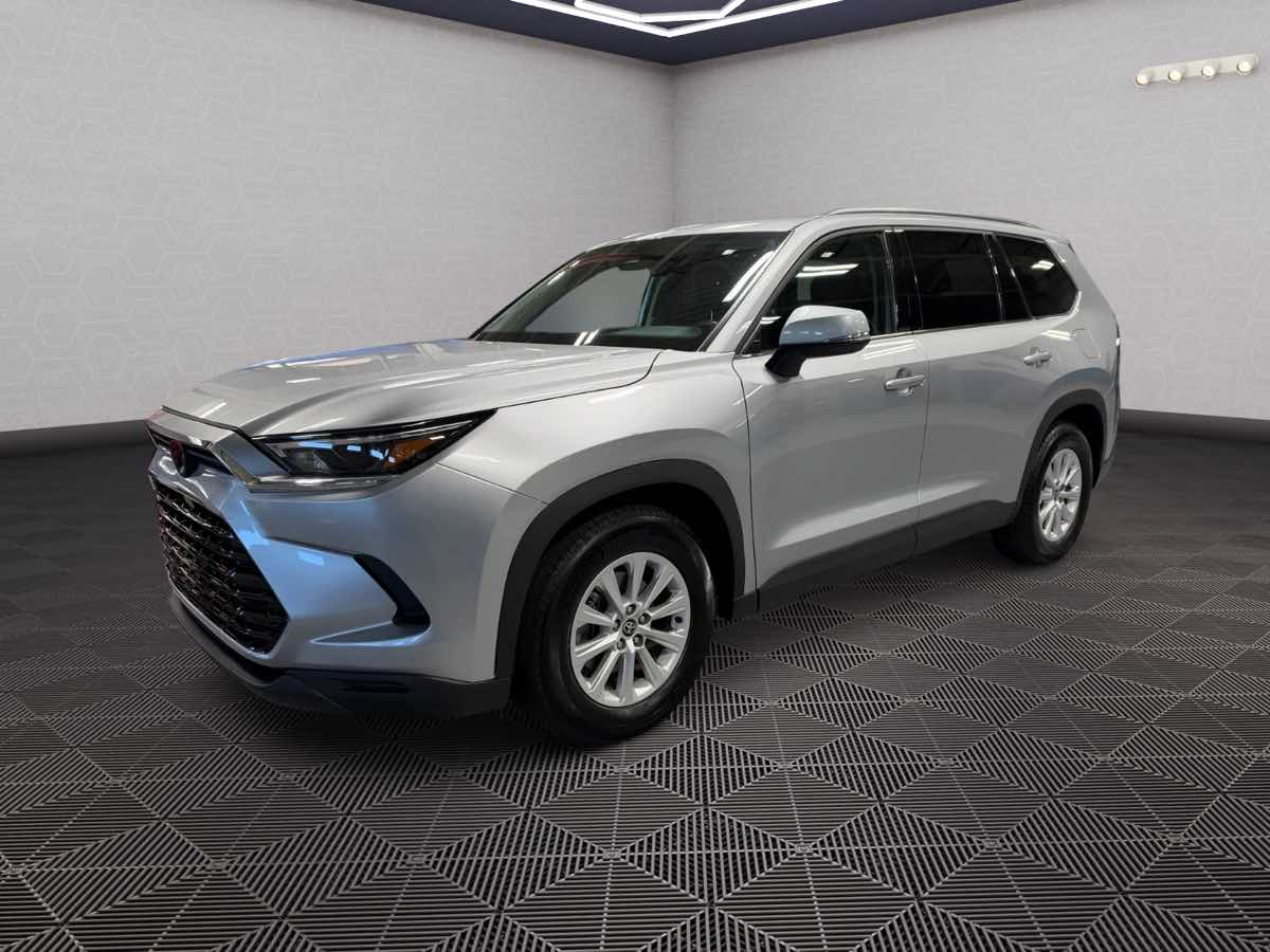 Photo 7 of this Toyota Grand Highlander