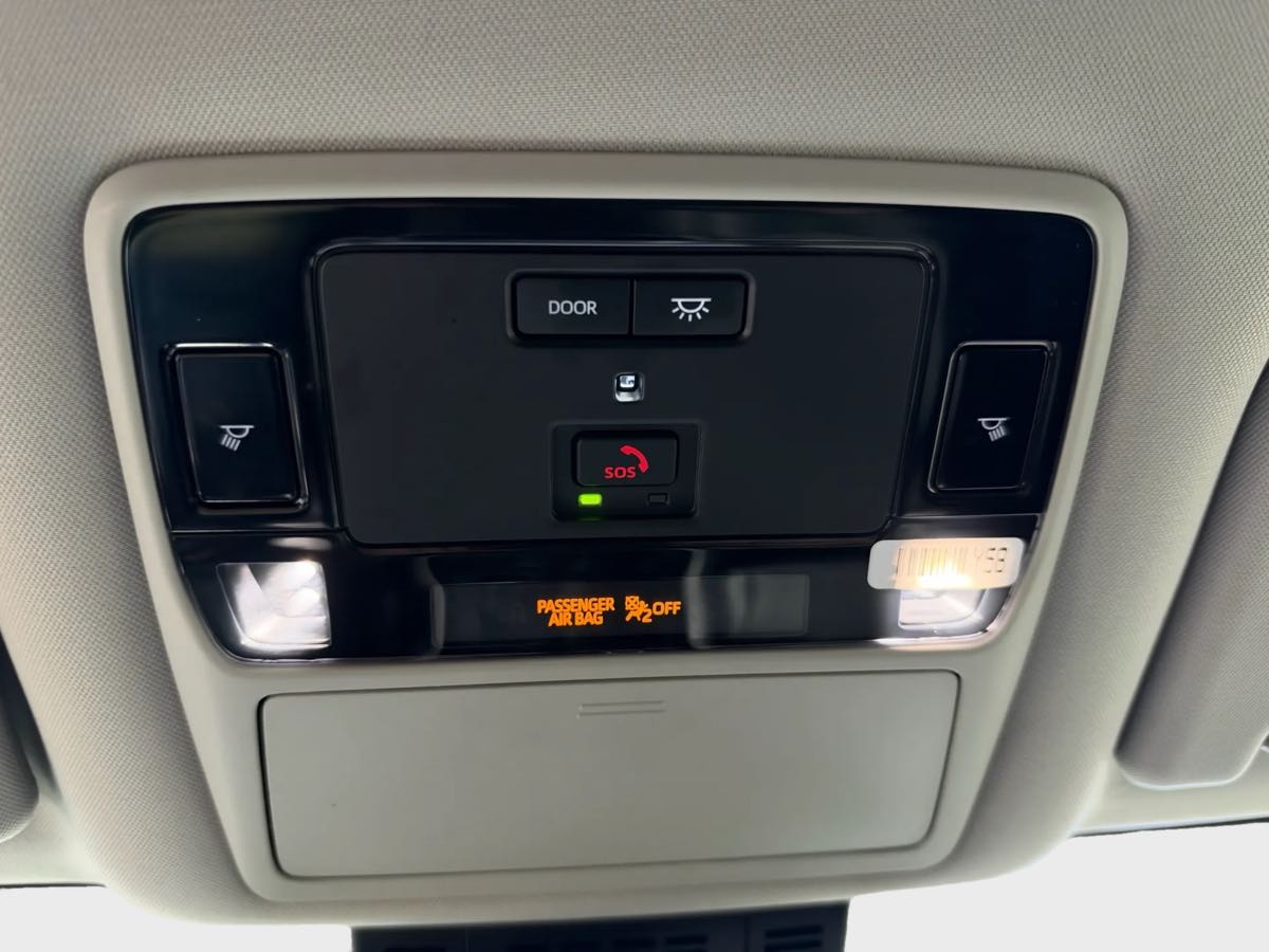 Photo 27 of this Toyota Grand Highlander