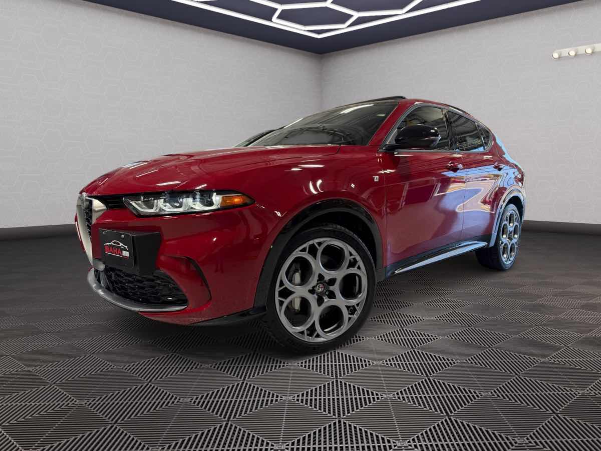 Photo 2 of this Alfa Romeo Tonale