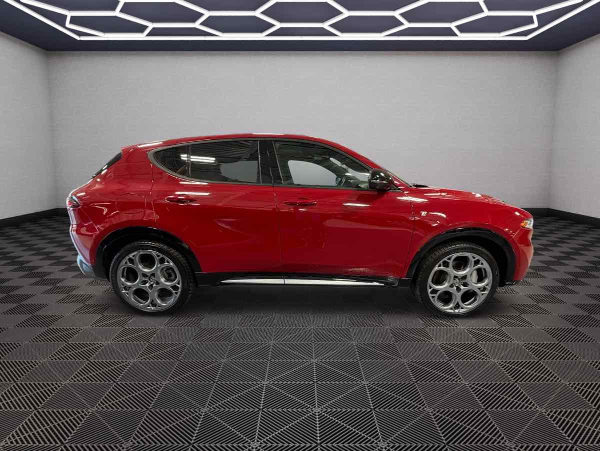 Photo 9 of this Alfa Romeo Tonale