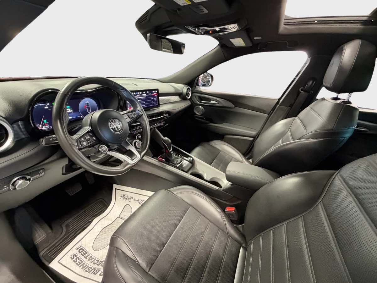 Photo 12 of this Alfa Romeo Tonale