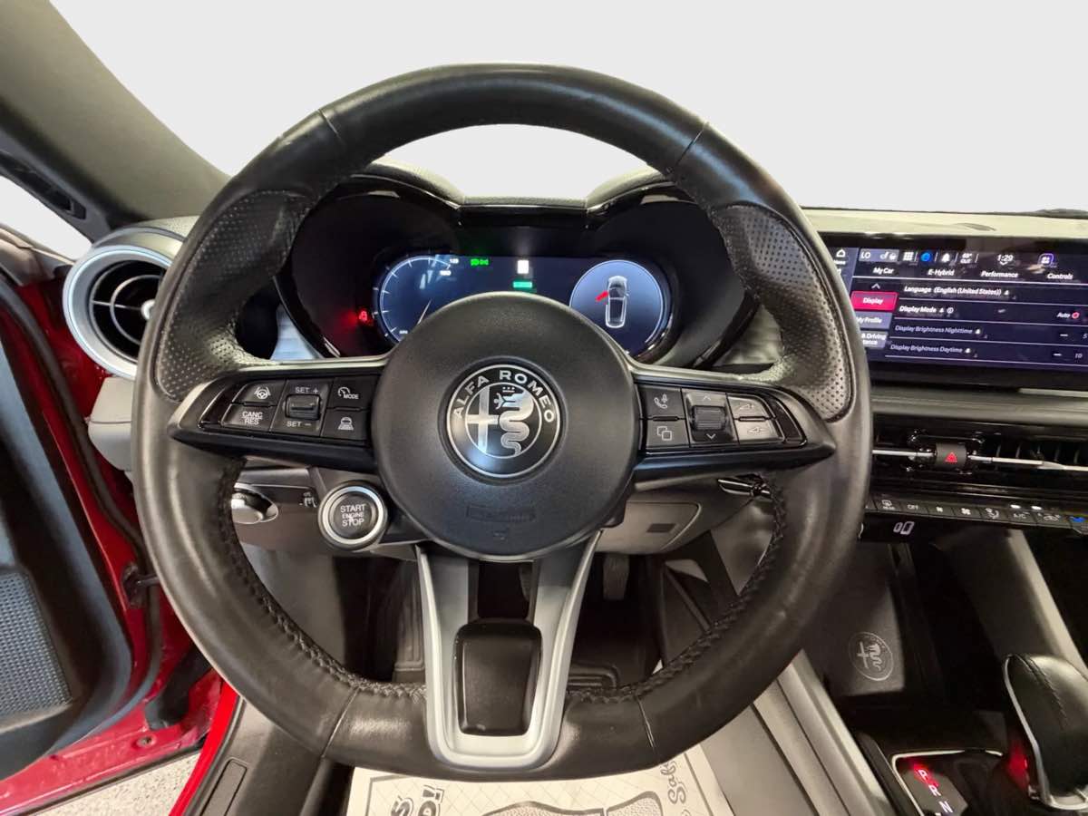 Photo 15 of this Alfa Romeo Tonale