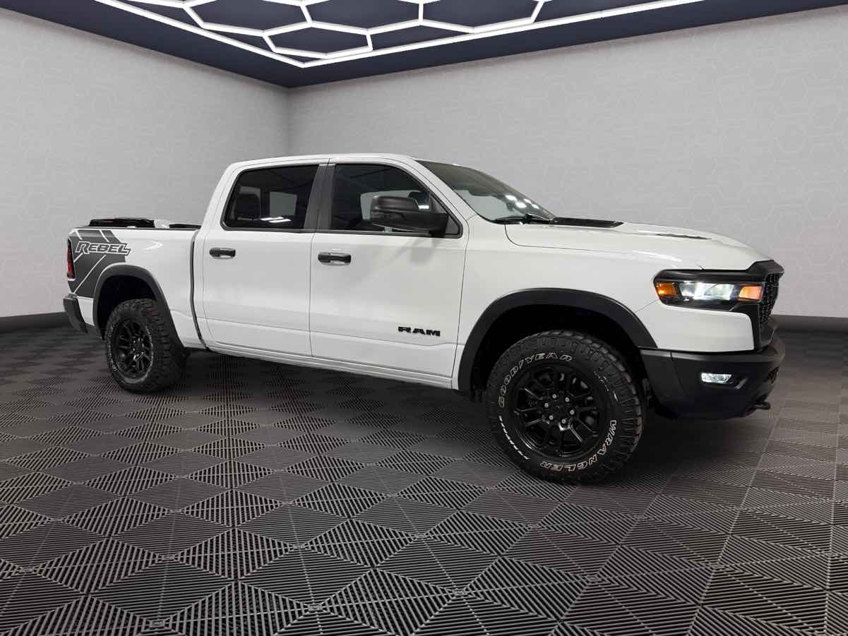 Photo 4 of this Ram 1500
