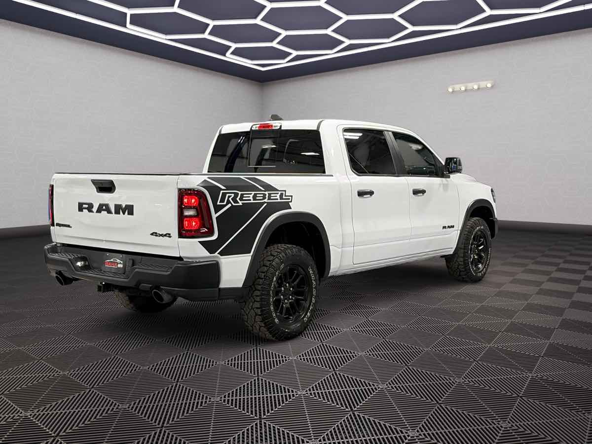 Photo 5 of this Ram 1500