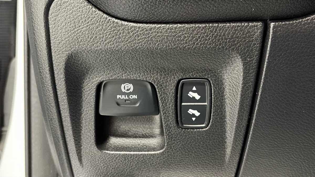 Photo 25 of this Ram 1500