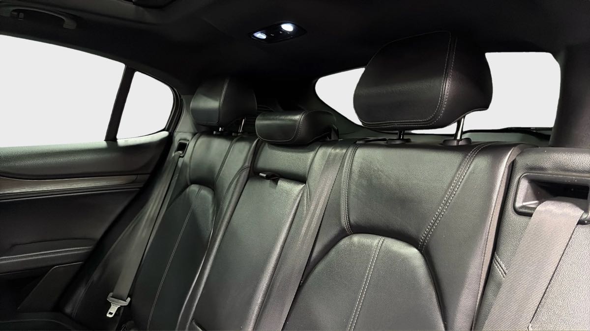 Photo 26 of this Alfa Romeo Stelvio