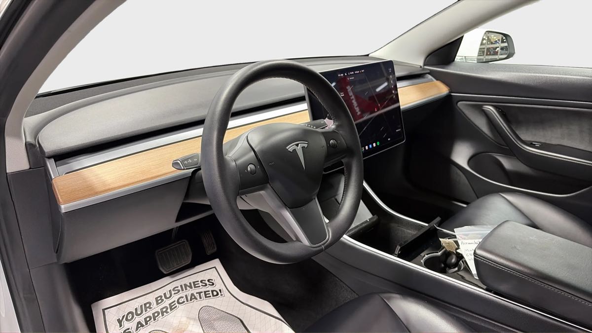 Photo 10 of this Tesla Model 3