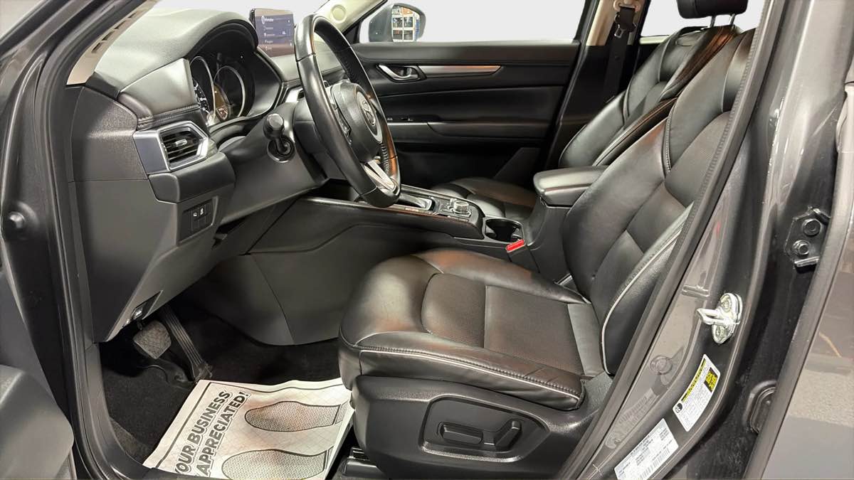 Photo 12 of this Mazda CX-5