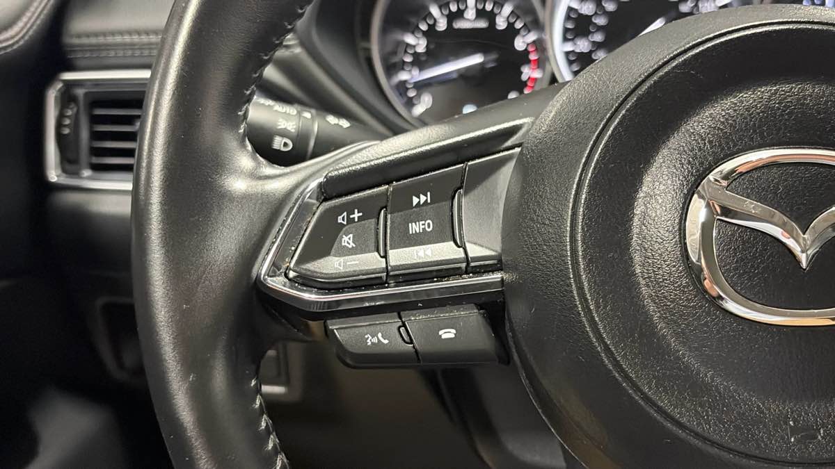 Photo 15 of this Mazda CX-5