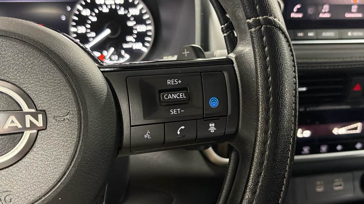 Photo 15 of this Nissan Rogue