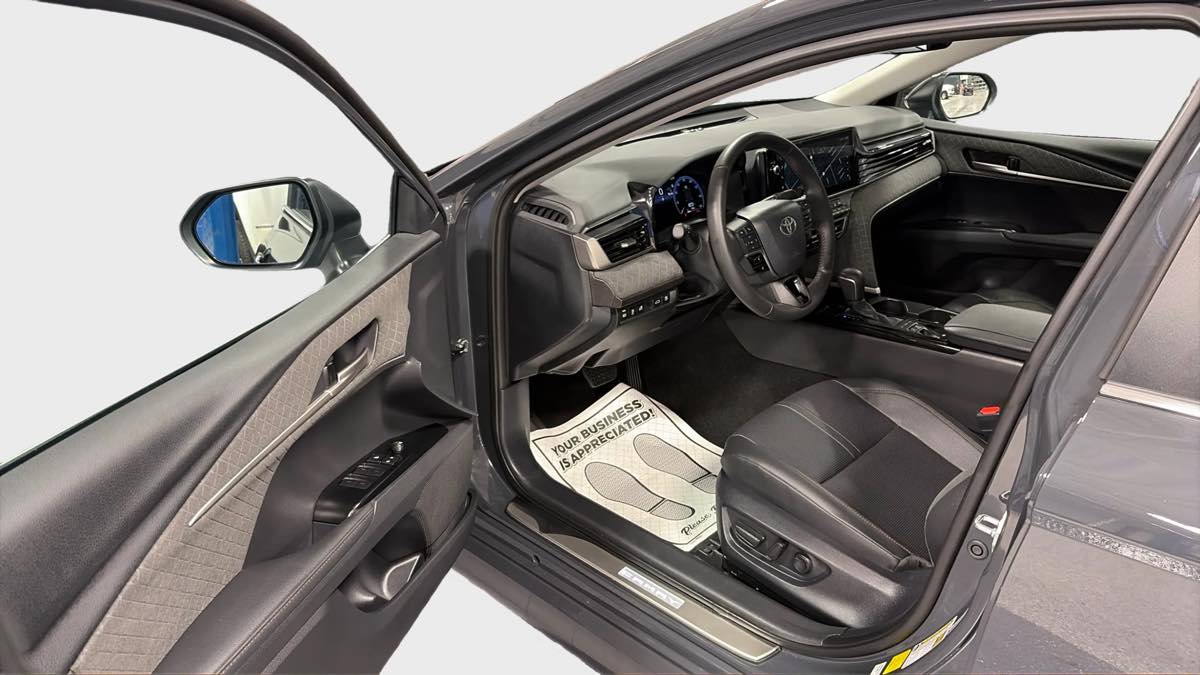 Photo 10 of this Toyota Camry