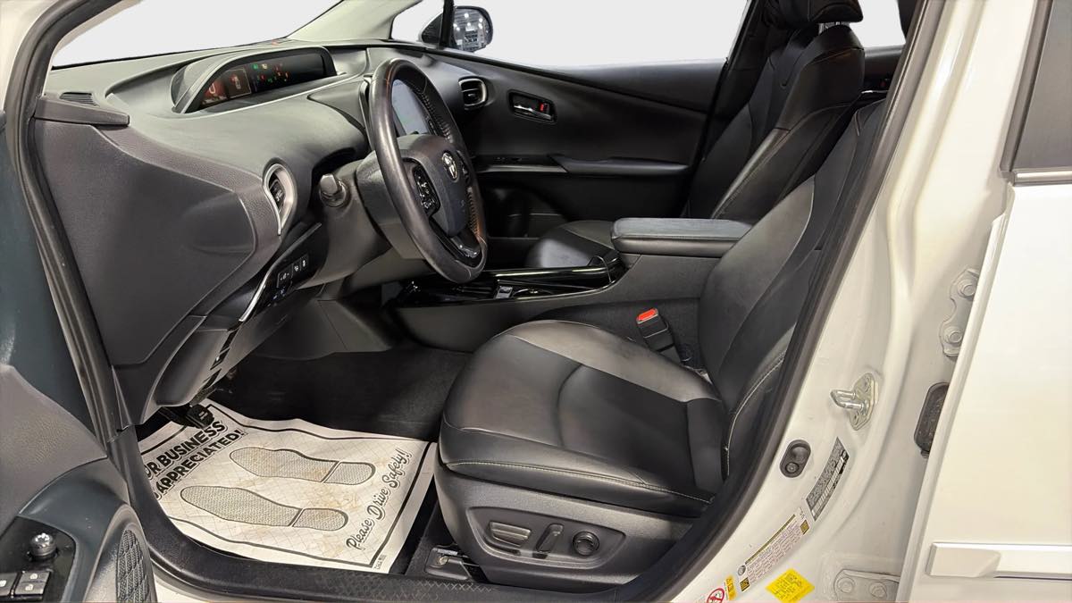 Photo 12 of this Toyota Prius Prime