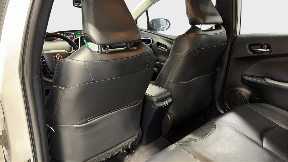 Photo 23 of this Toyota Prius Prime