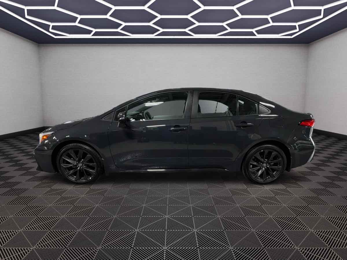 Photo 5 of this Toyota Corolla