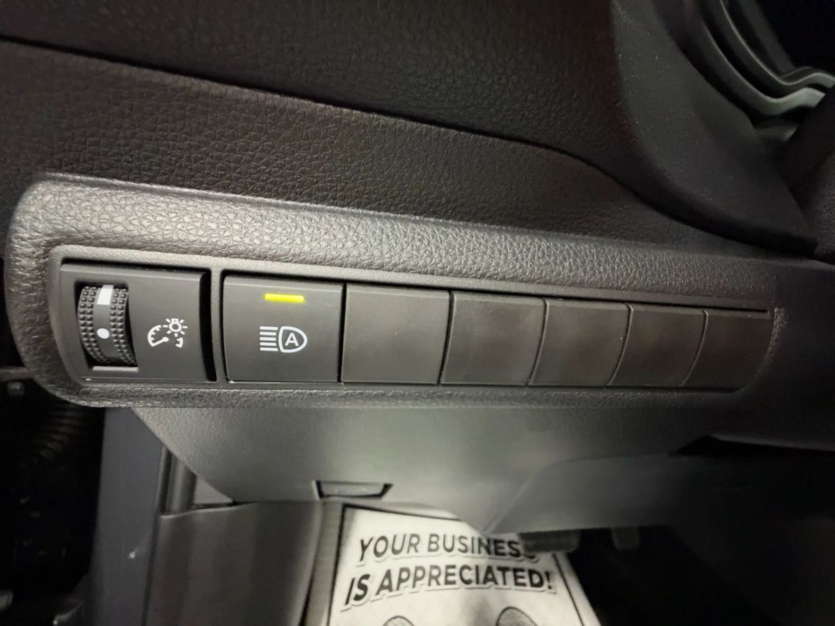 Photo 16 of this Toyota Corolla