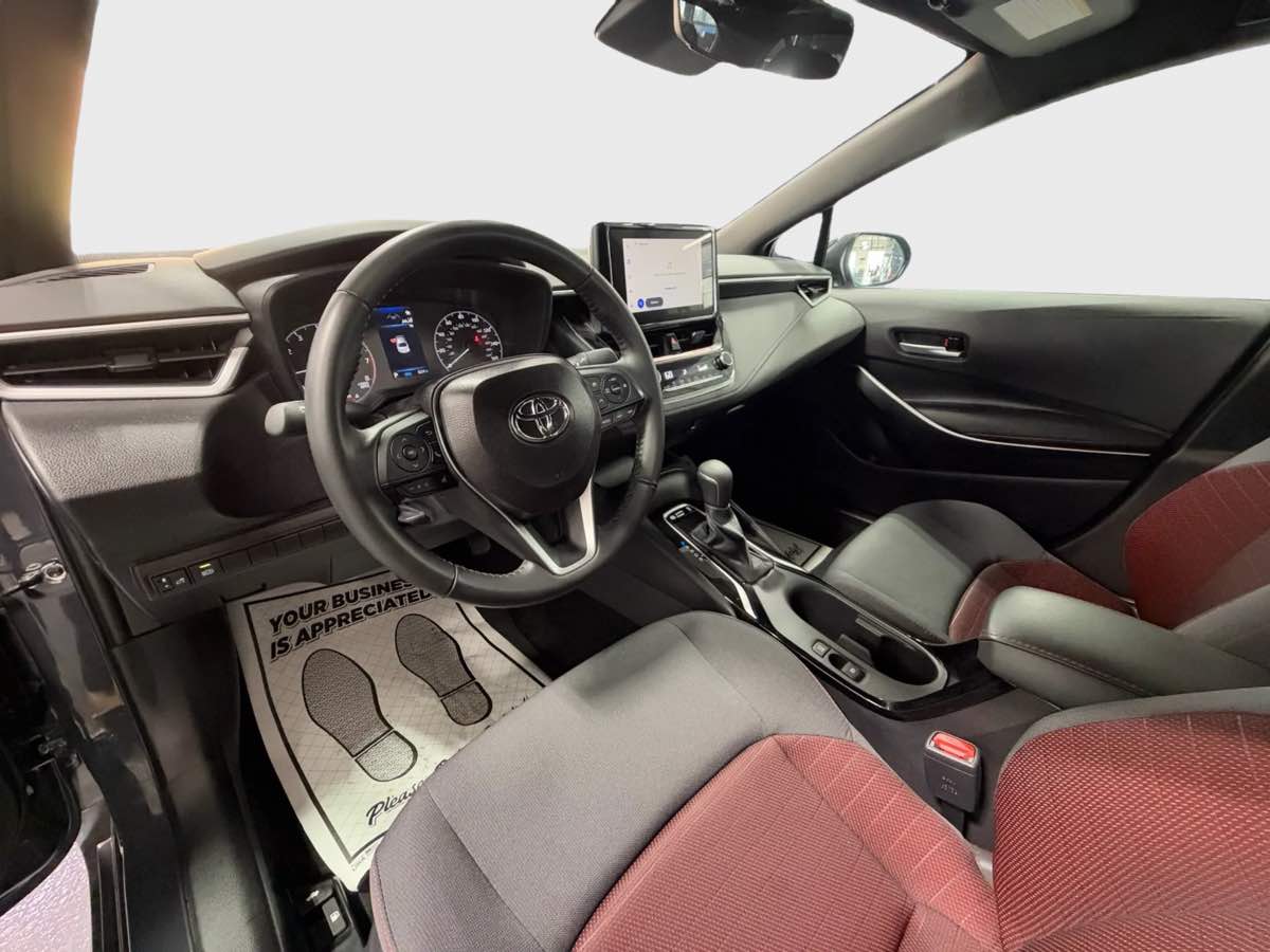 Photo 17 of this Toyota Corolla