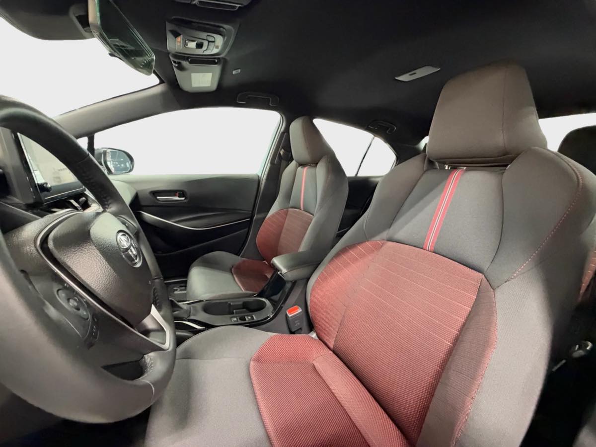 Photo 18 of this Toyota Corolla
