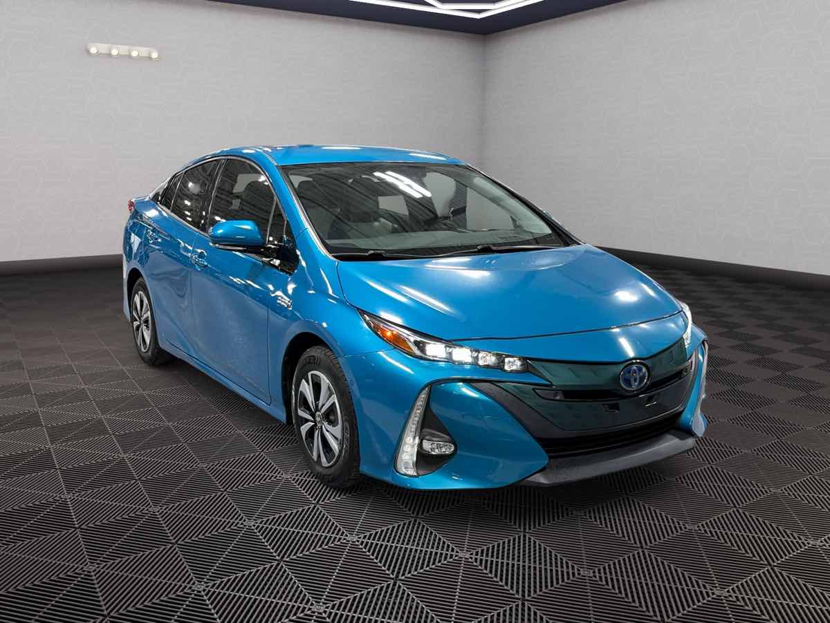Photo 3 of this Toyota Prius Prime