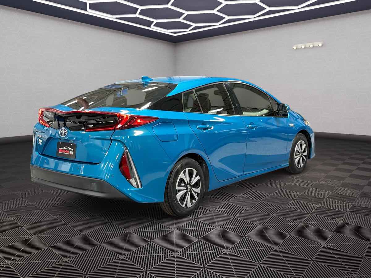 Photo 5 of this Toyota Prius Prime