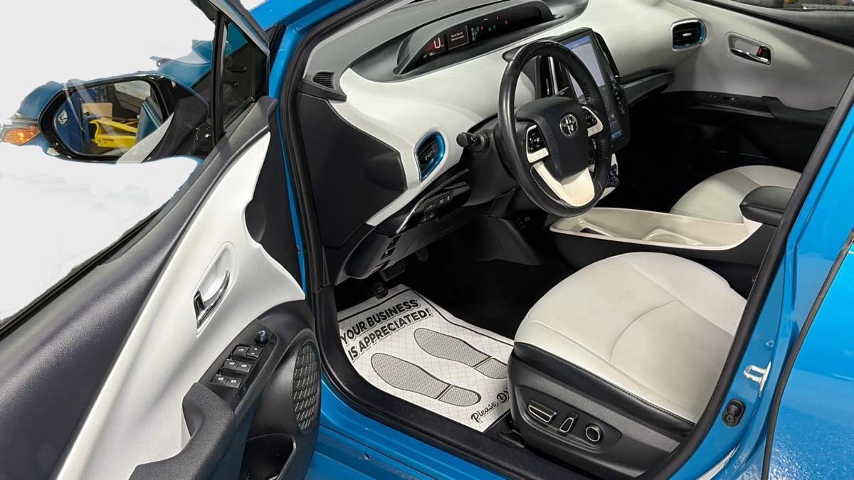 Photo 10 of this Toyota Prius Prime