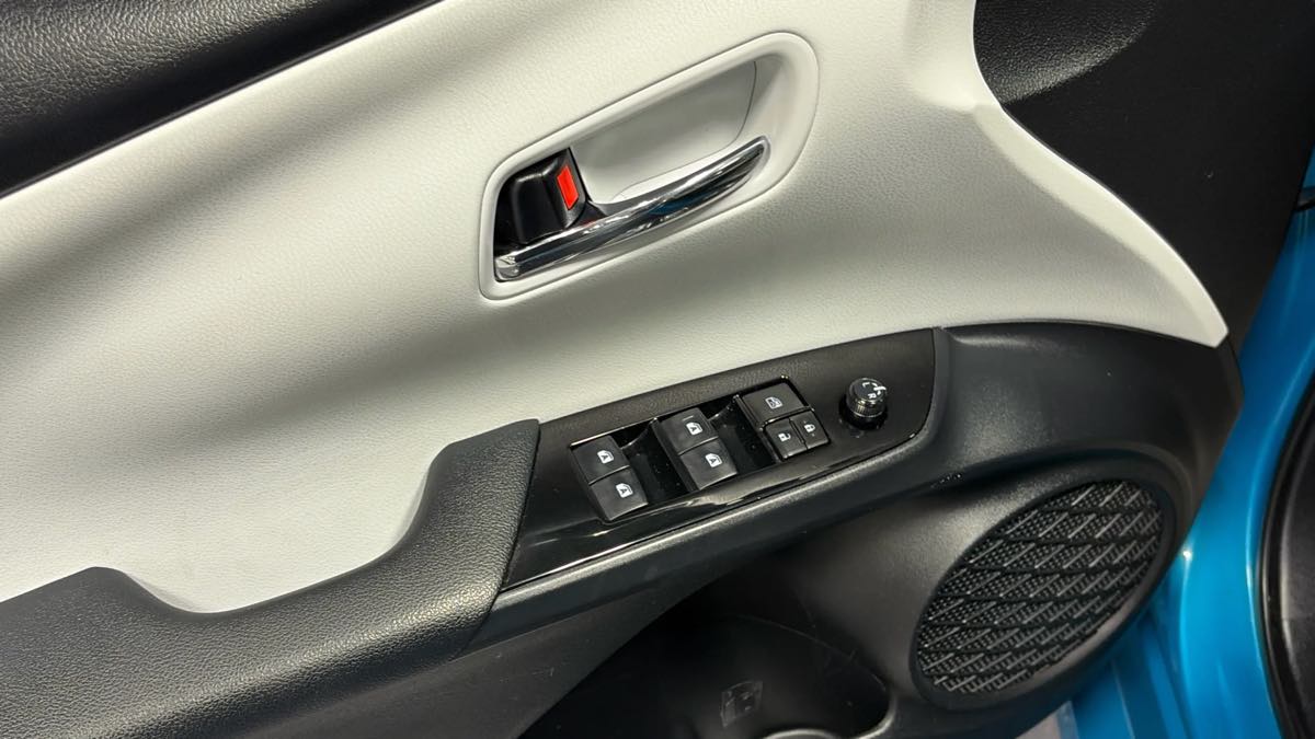 Photo 11 of this Toyota Prius Prime