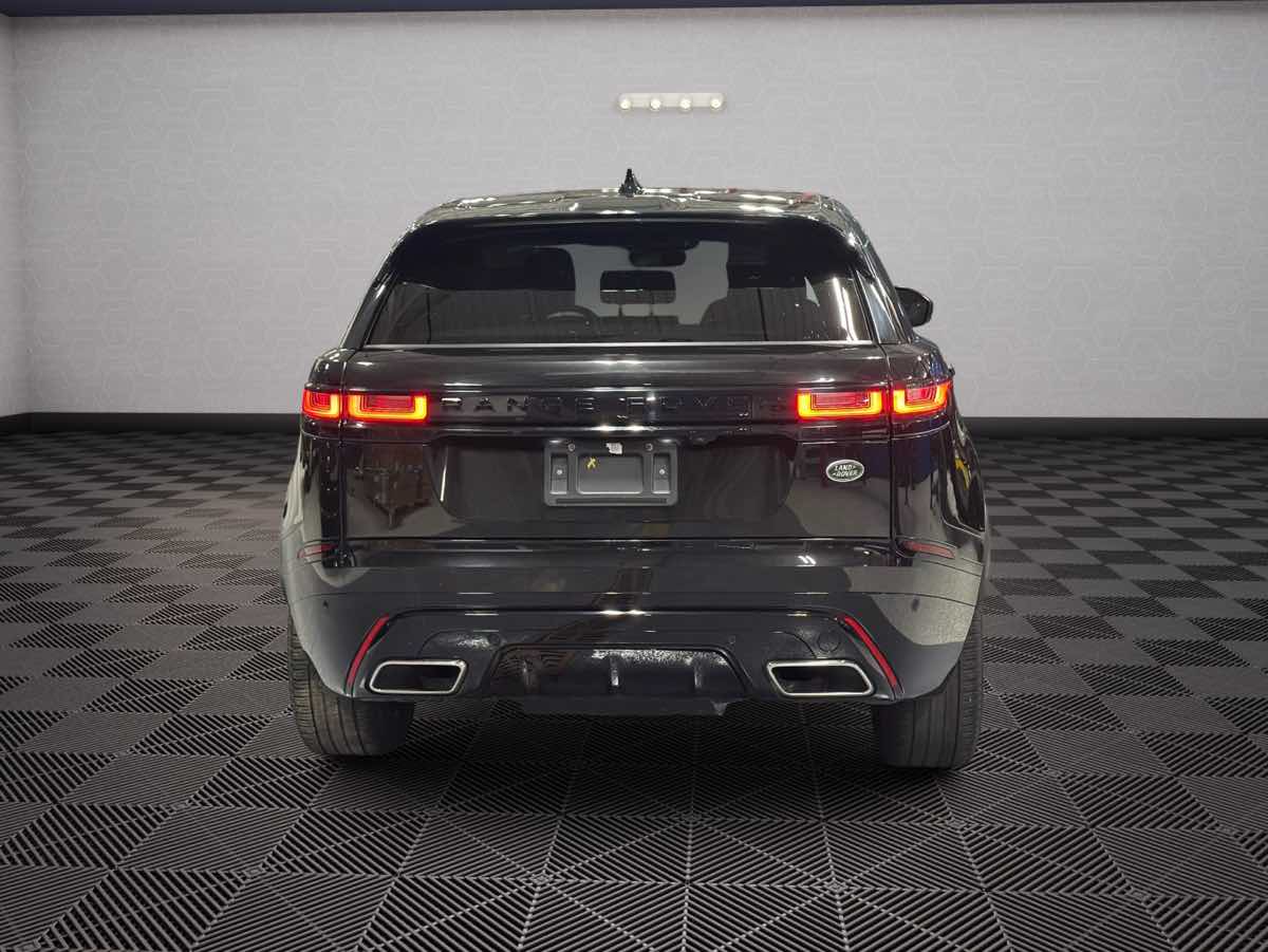 Photo 6 of this Land Rover Range Rover Velar