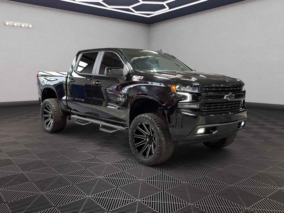 Photo 3 of this Chevrolet Silverado 1500 LTD