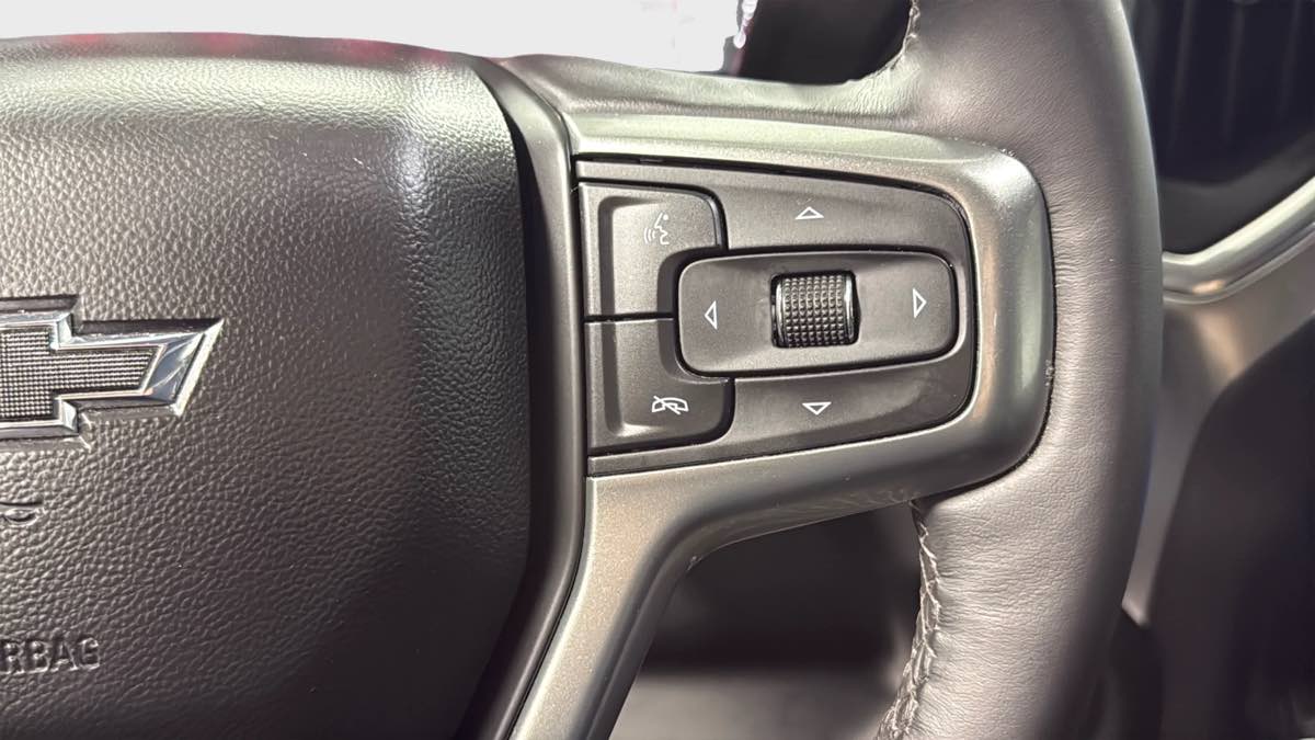 Photo 15 of this Chevrolet Silverado 1500 LTD