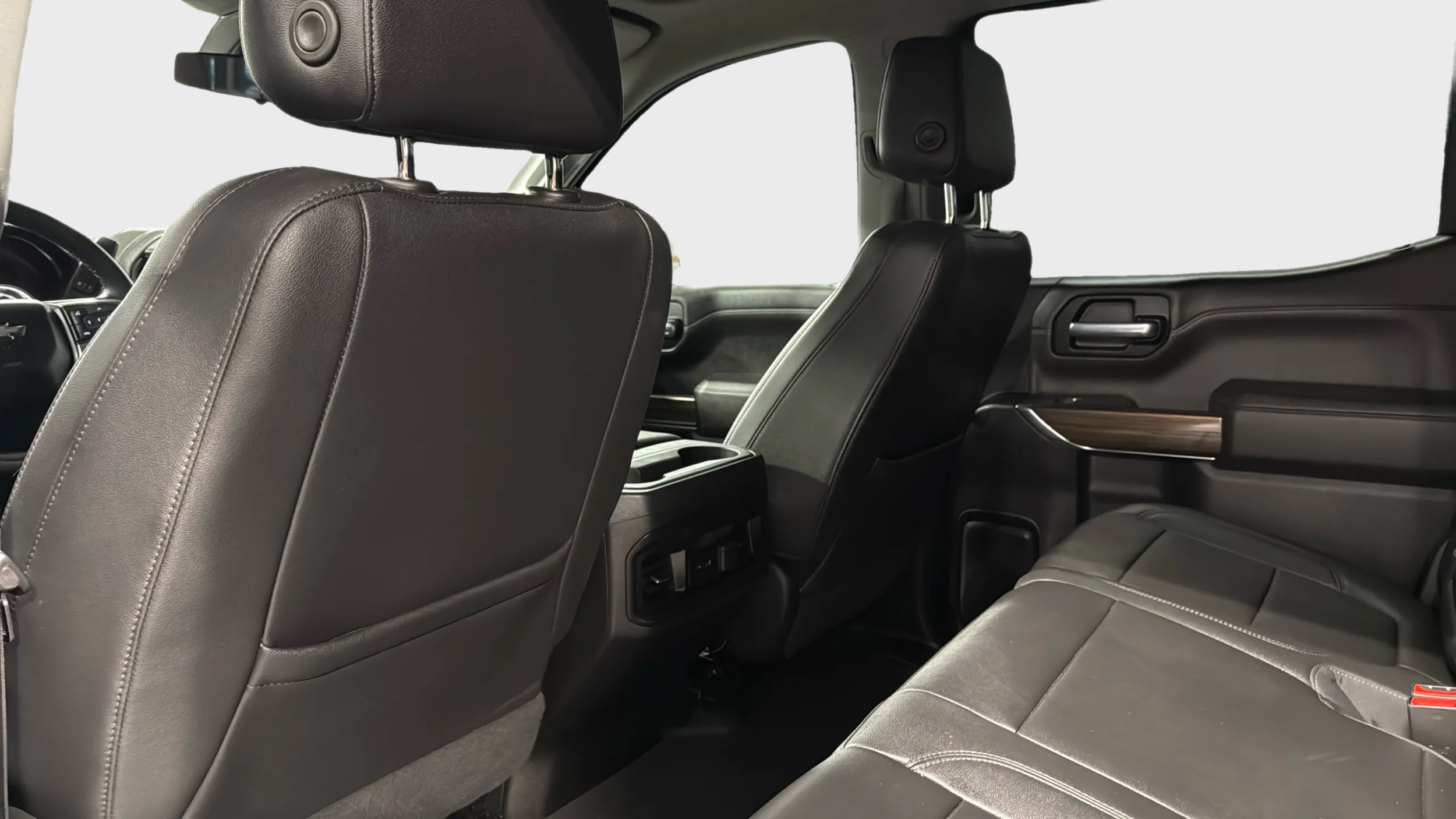 Photo 31 of this Chevrolet Silverado 1500 LTD