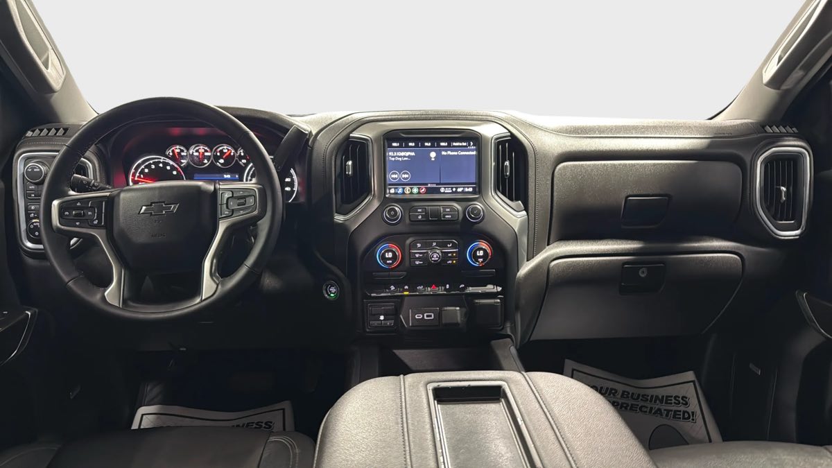 Photo 33 of this Chevrolet Silverado 1500 LTD