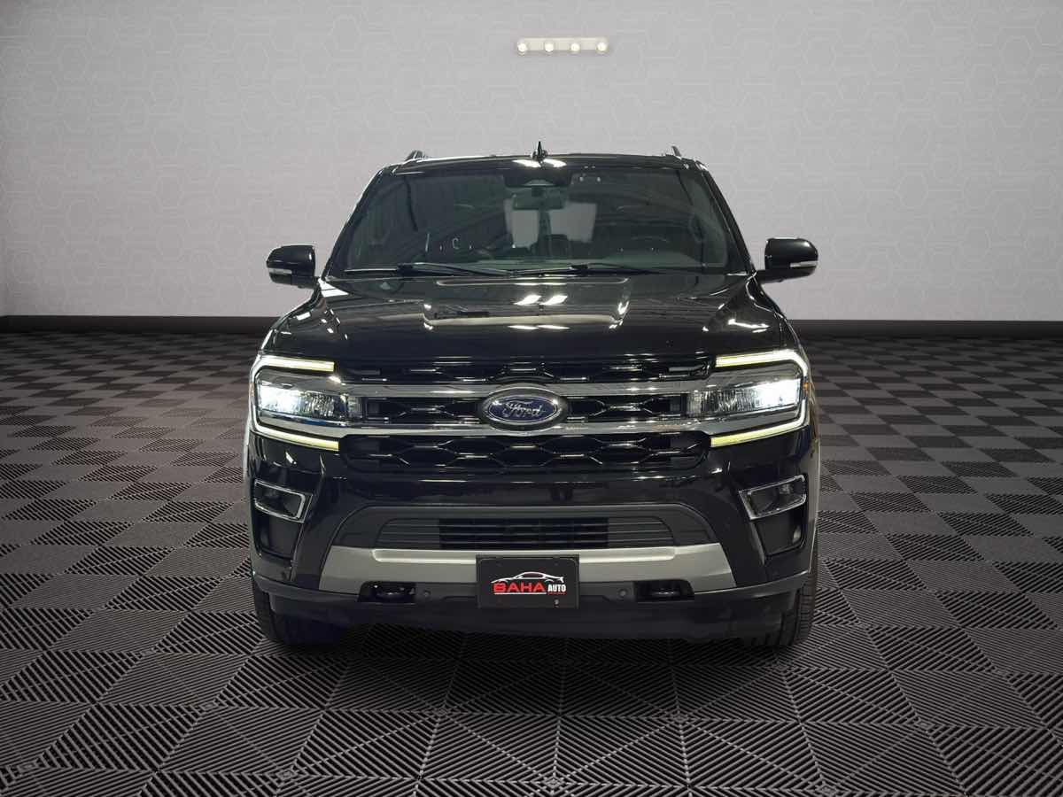 Photo 2 of this Ford Expedition Max