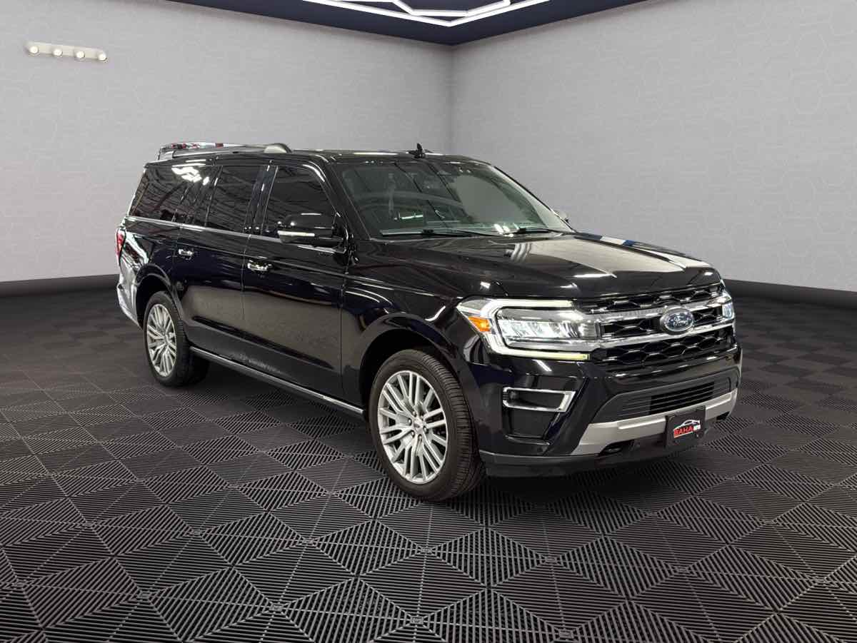 Photo 3 of this Ford Expedition Max