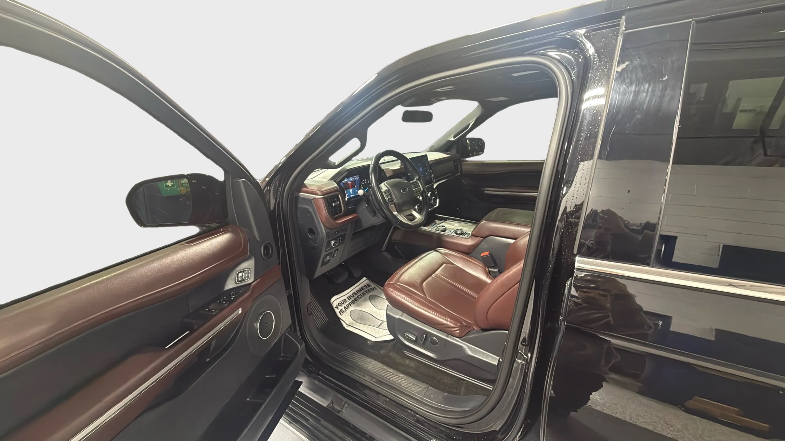 Photo 10 of this Ford Expedition Max