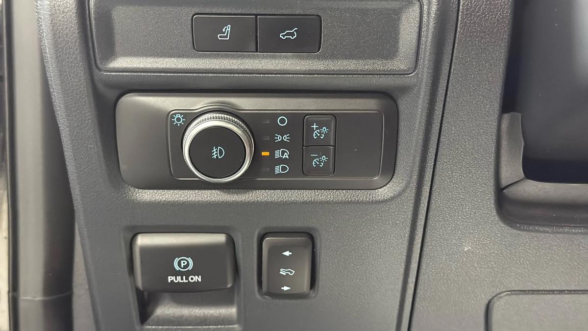 Photo 17 of this Ford Expedition Max