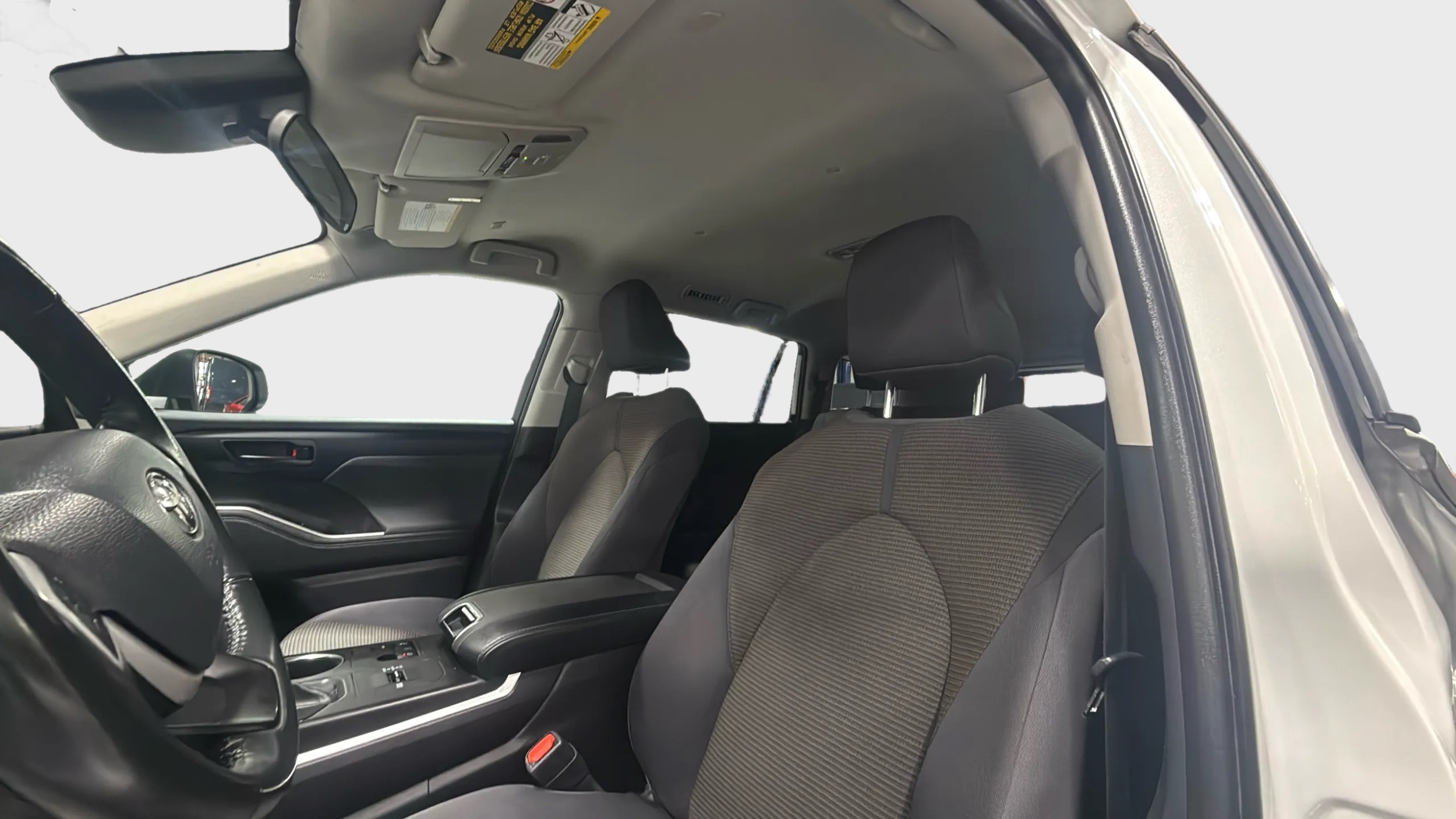 Photo 11 of this Toyota Highlander