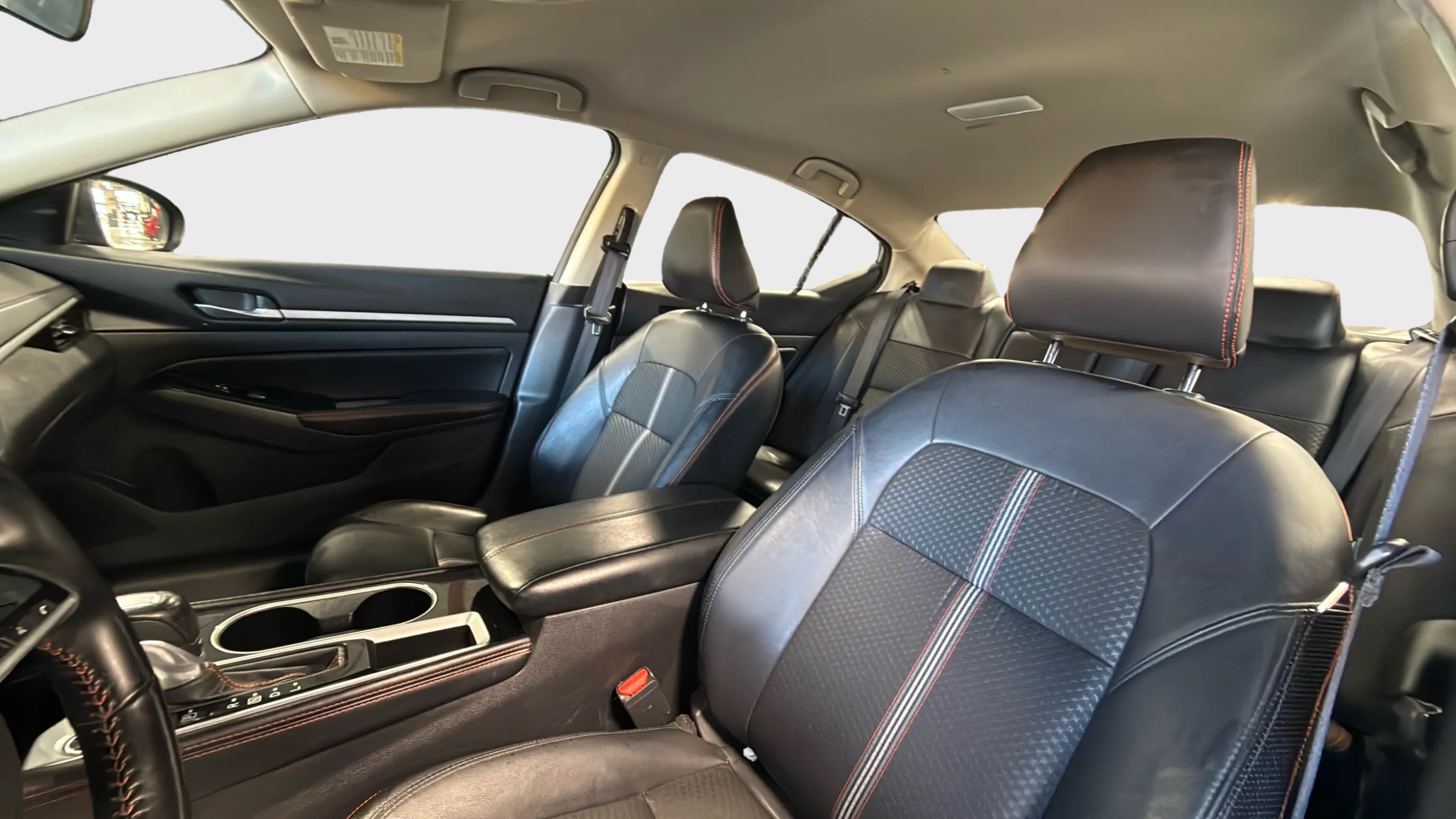 Photo 11 of this Nissan Altima