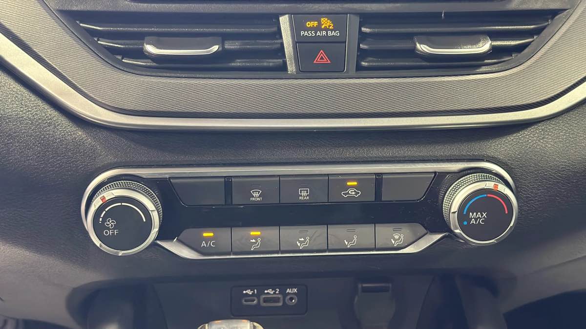 Photo 20 of this Nissan Altima